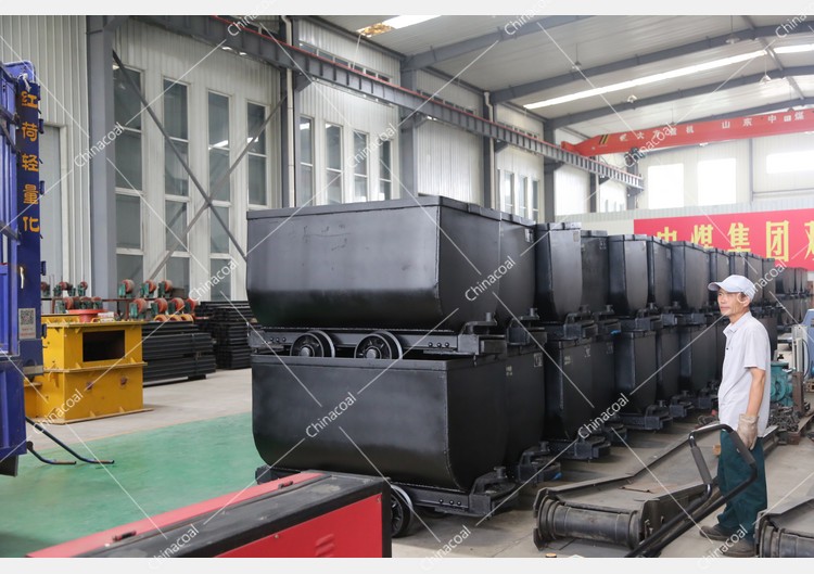 China Coal Group Un lote de automóviles de minería se exporta al extranjero a través de Guangxi